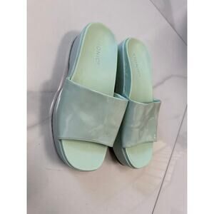 Vionic Women's Plateau Trista Mint Green Patent Leather Platform Sandals  8.5